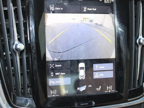 Used 2018 Volvo S90 T5 Momentum w/ Convenience Package image 8