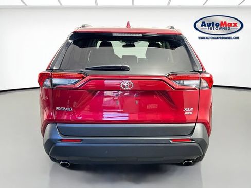 Used 2025 Toyota RAV4 XLE AWD/4WD image 7