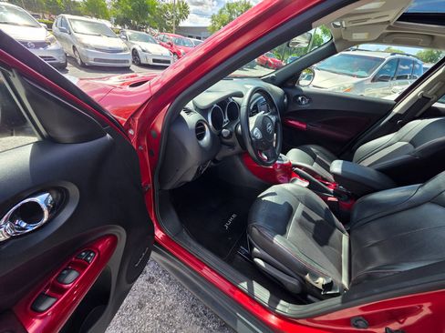Used 2013 Nissan Juke SL FWD image 12
