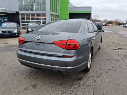 Used 2016 Volkswagen Passat 1.8T S FWD image 5