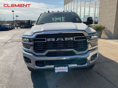 New 2025 RAM 2500 Tradesman image 3