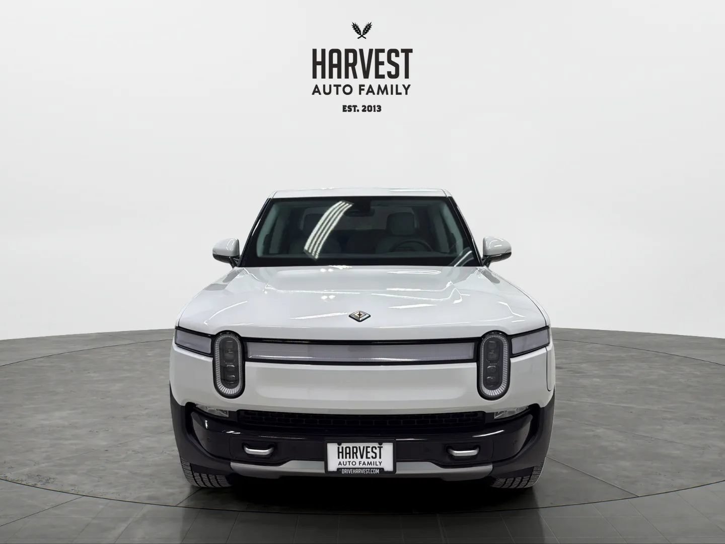 Used 2024 Rivian R1T Adventure Dual AWD/4WD image 11