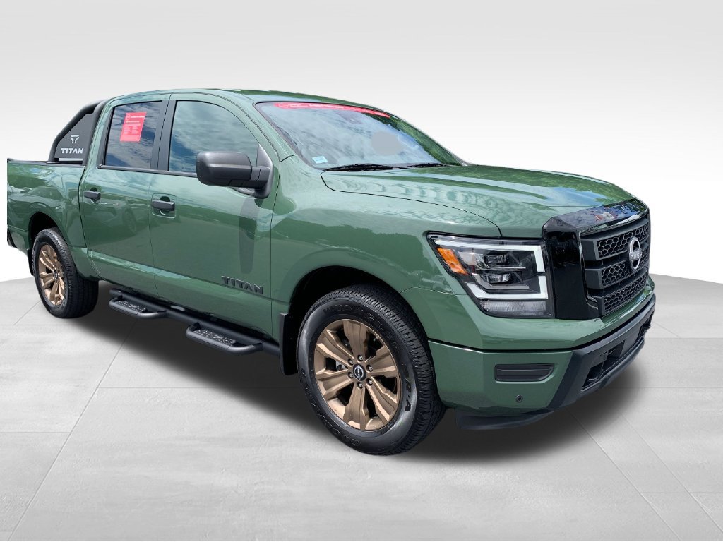 Certified 2024 Nissan Titan SV w/ SV Bronze Edition Package AWD/4WD image 8