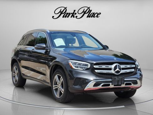 Used 2020 Mercedes-Benz GLC 300 4MATIC image 4