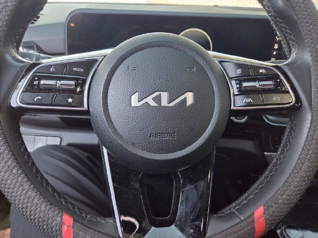 Used 2024 Kia Seltos S FWD image 18