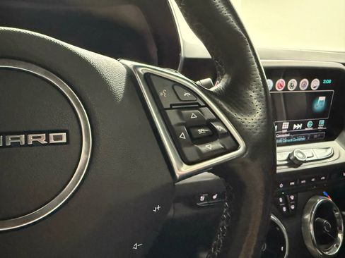 Used 2017 Chevrolet Camaro SS image 25