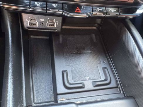 Used 2023 Dodge Durango R/T AWD/4WD image 31