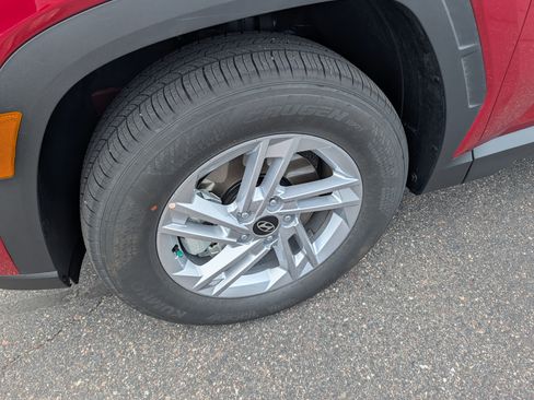 Used 2025 Hyundai Tucson SE AWD/4WD image 9