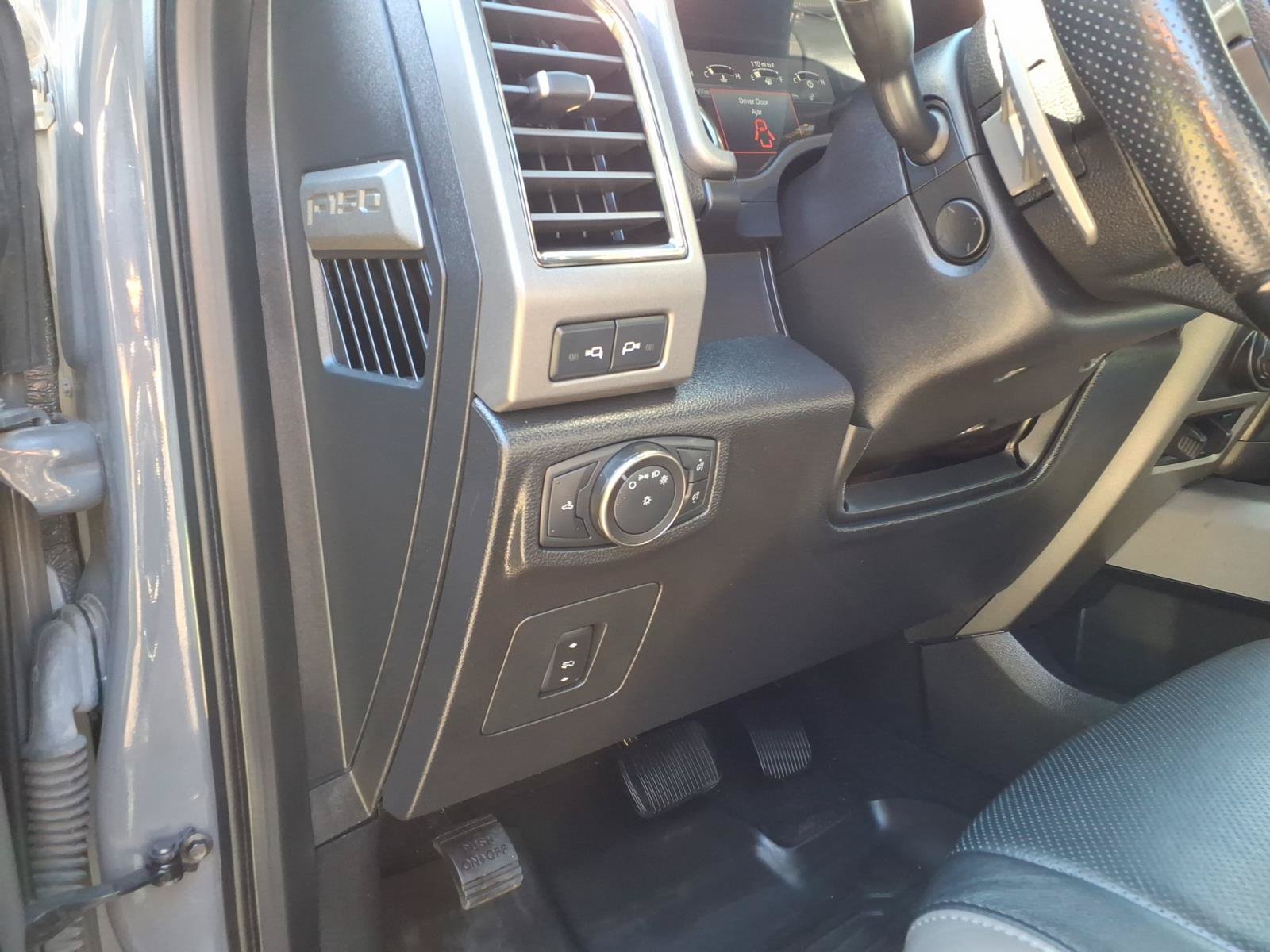 Used 2018 Ford F150 Raptor w/ Equipment Group 802A Luxury AWD/4WD image 20