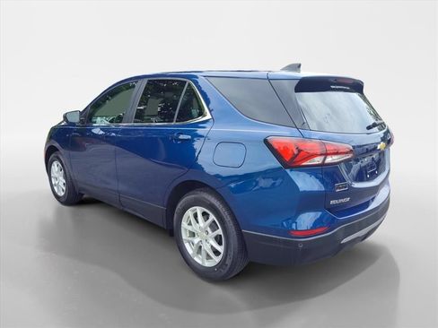 Used 2023 Chevrolet Equinox LT FWD image 3
