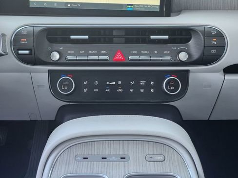 Certified 2026 Hyundai Palisade Calligraphy AWD/4WD image 14