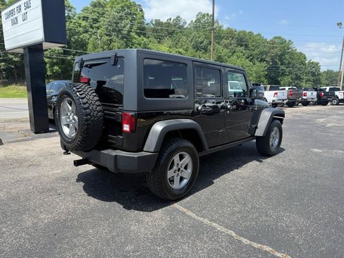 Used 2012 Jeep Wrangler Unlimited Rubicon AWD/4WD image 4