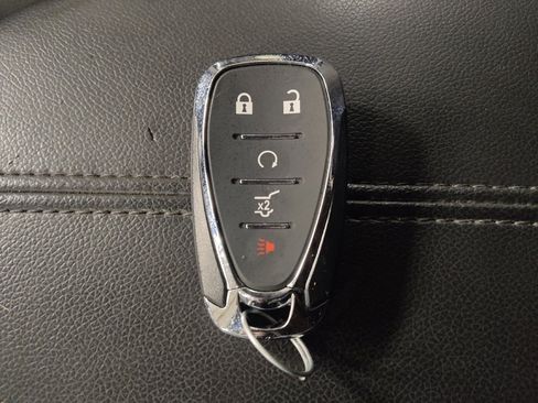 Used 2022 Chevrolet Malibu LT FWD image 32