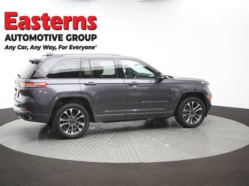 Used 2023 Jeep Grand Cherokee Overland w/ Luxury Tech Group IV AWD/4WD image 48