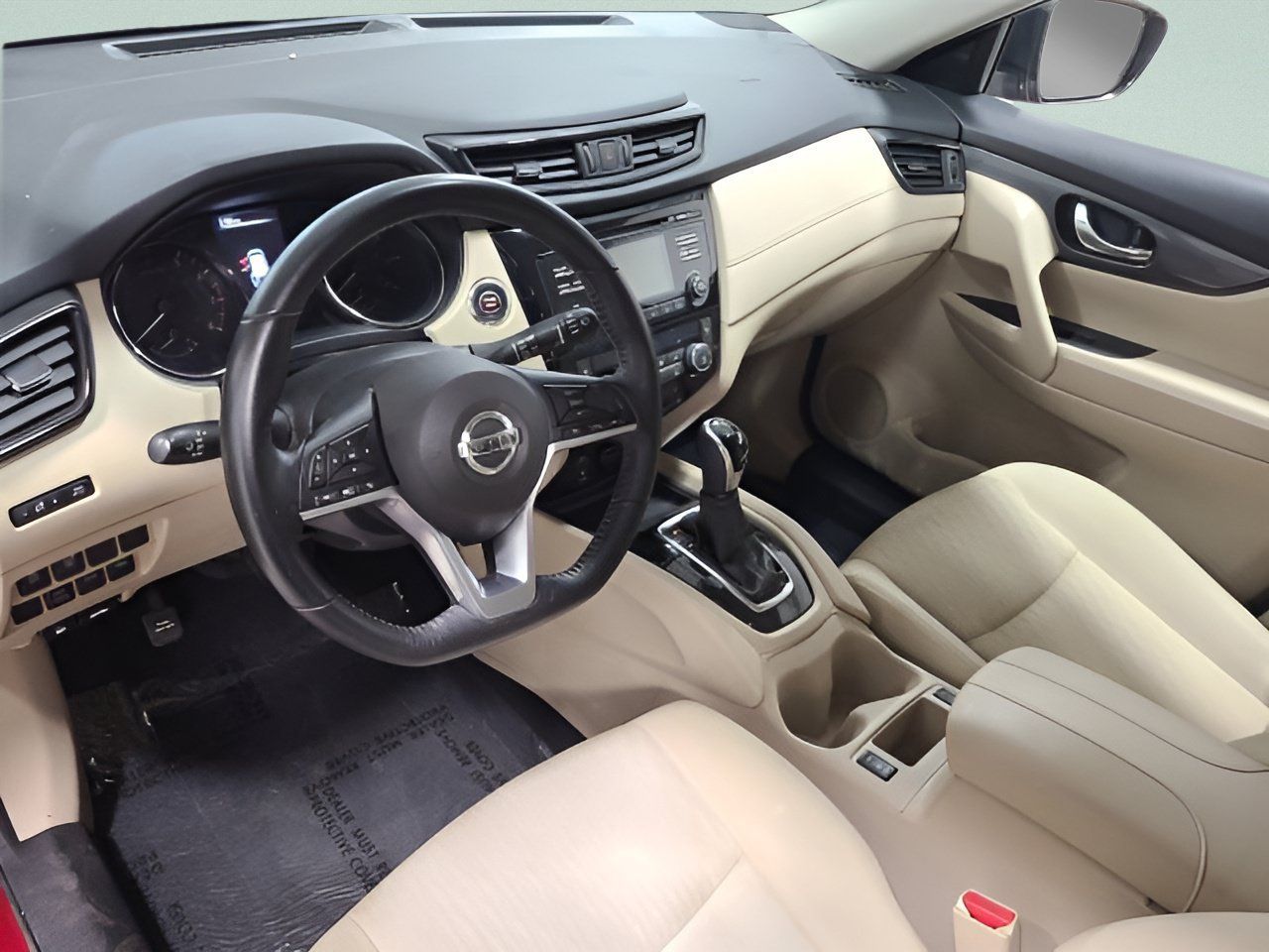 Used 2017 Nissan Rogue SV AWD/4WD image 21
