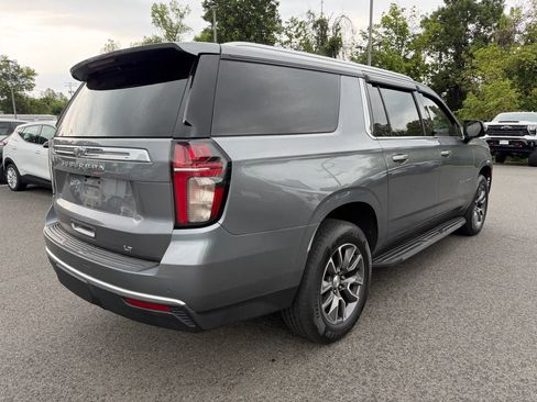 Used 2021 Chevrolet Suburban LT w/ LT Signature Package AWD/4WD image 28