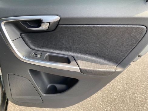 Used 2010 Volvo XC60 T6 image 29