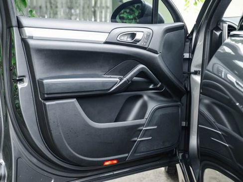 Used 2013 Porsche Cayenne GTS AWD/4WD image 61