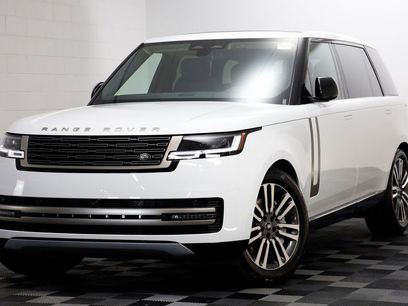 New 2025 Land Rover Range Rover Long Wheelbase SE