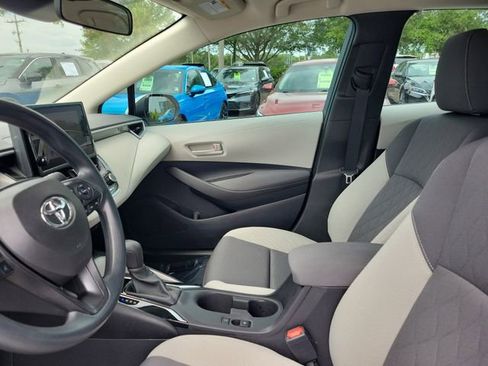 Used 2024 Toyota Corolla LE FWD image 11