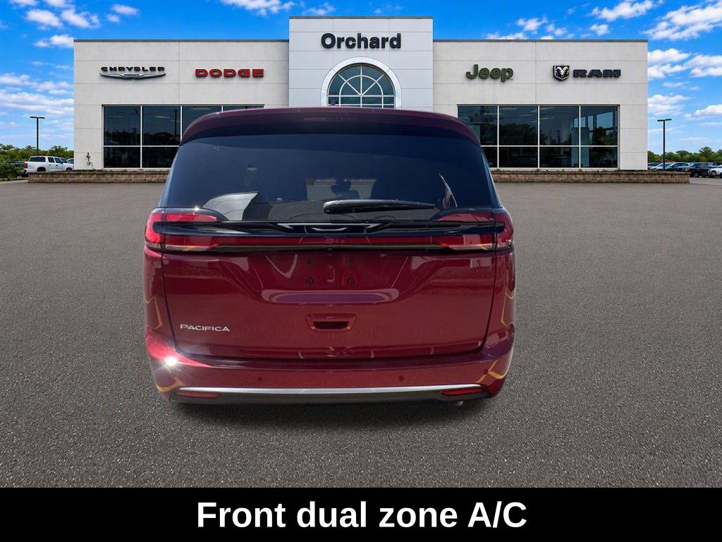 New 2027 Chrysler Pacifica Select FWD image 4