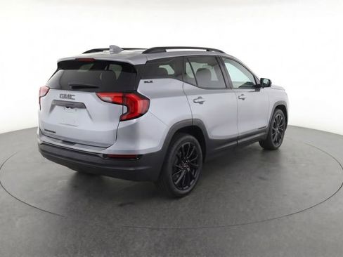 Used 2023 GMC Terrain SLE w/ Driver Convenience Package FWD image 6