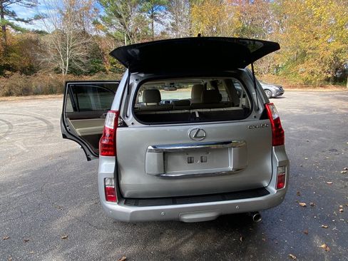 Used 2013 Lexus GX 460 Premium image 54