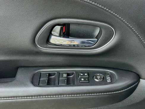 Used 2021 Honda HR-V EX-L image 20