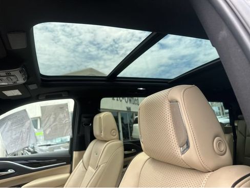 Certified 2024 Cadillac Escalade Premium Luxury RWD image 20