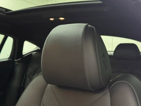 Used 2023 BMW X6 xDrive40i w/ M Sport Package image 34