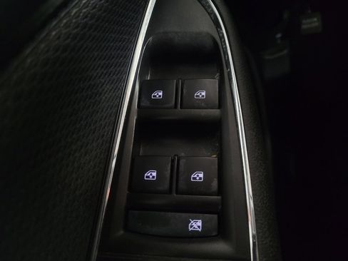 Used 2018 Chevrolet Cruze LS image 27