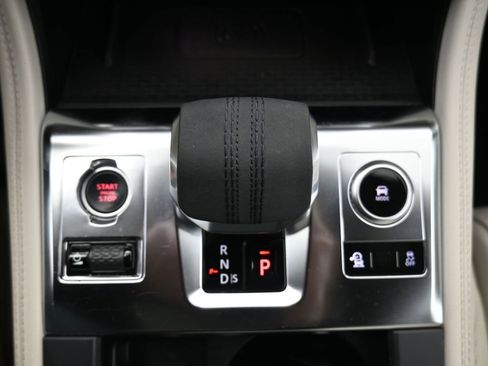 Used 2023 Jaguar F-PACE S AWD/4WD image 19