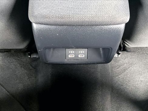 Used 2024 Toyota Corolla LE FWD image 31