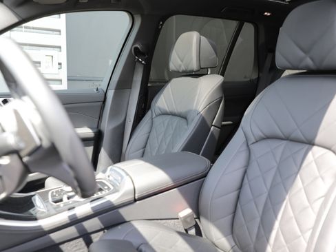 Used 2026 BMW X5 xDrive40i AWD/4WD image 17