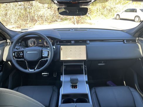 Used 2026 Land Rover Range Rover Velar Dynamic SE image 15