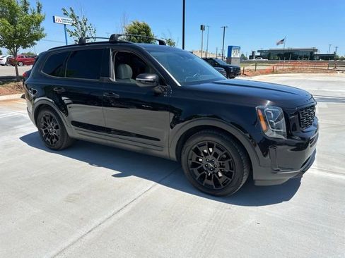 Used 2022 Kia Telluride EX w/ EX Premium Package AWD/4WD image 16