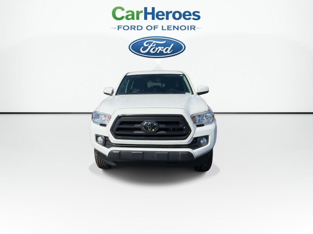 Used 2021 Toyota Tacoma SR5 RWD image 3