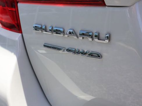 Used 2018 Subaru Outback 3.6R Touring AWD/4WD image 7