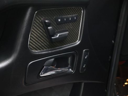 Used 2018 Mercedes-Benz G 63 AMG 4MATIC image 19