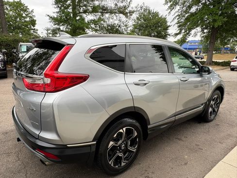 Used 2018 Honda CR-V Touring image 5