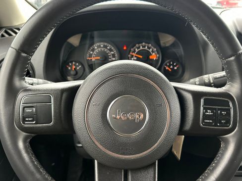 Used 2016 Jeep Patriot Sport image 27