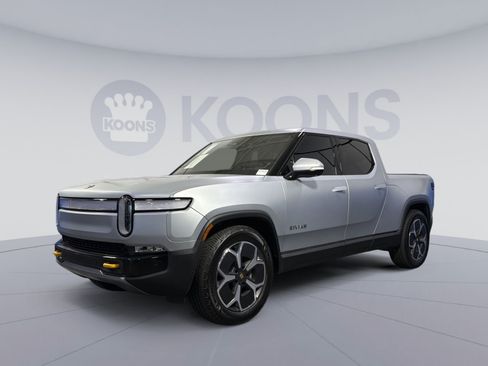 Used 2024 Rivian R1T Adventure AWD/4WD image 1