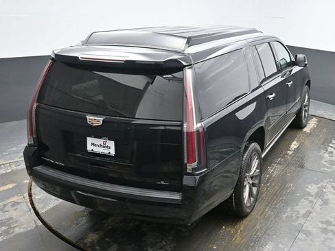 Used 2020 Cadillac Escalade ESV Platinum w/ Escalade Sport Edition AWD/4WD image 45