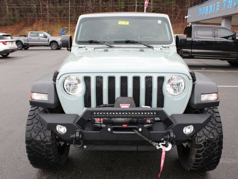 Used 2023 Jeep Wrangler Sport image 8
