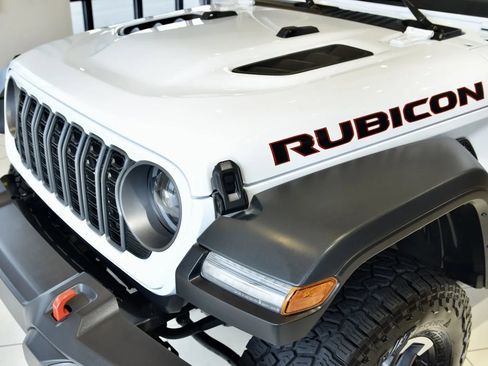 Used 2026 Jeep Gladiator Rubicon AWD/4WD image 10
