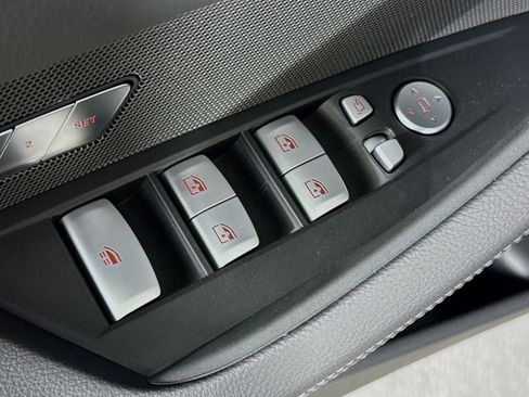 New 2026 BMW 430i Convertible w/ M Sport Package image 18