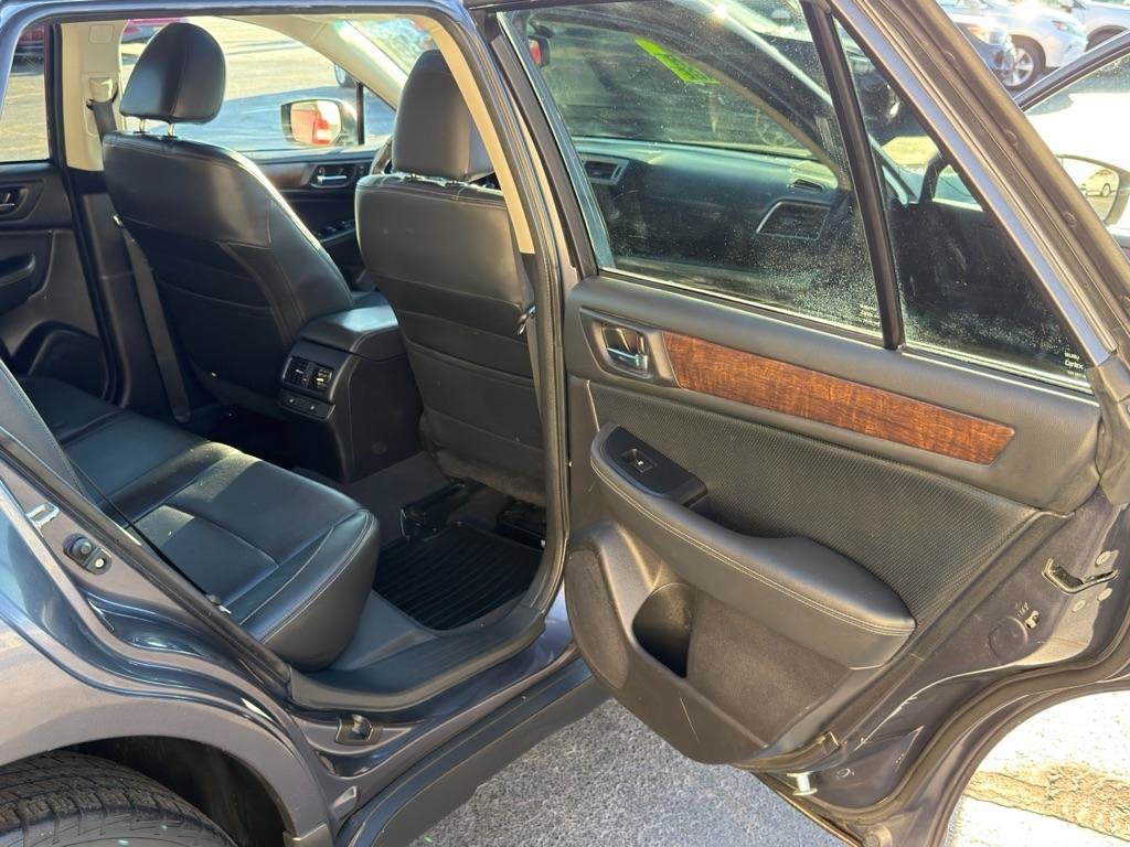 Used 2017 Subaru Outback 2.5i Limited AWD/4WD image 12
