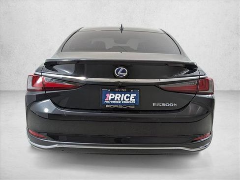 Used 2021 Lexus ES 300h w/ Premium Package image 10