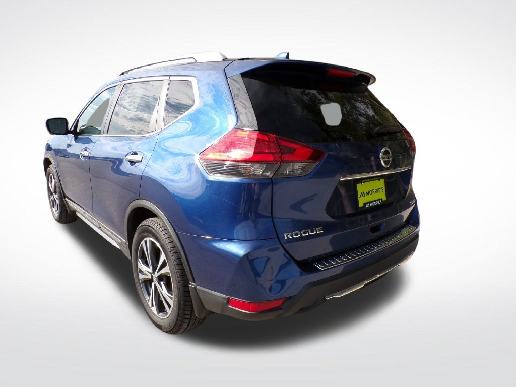 Used 2017 Nissan Rogue SL w/ SL Premium Package AWD/4WD image 4