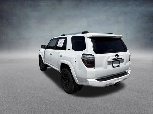 Used 2022 Toyota 4Runner SR5 Premium w/ Moonroof Package AWD/4WD image 3